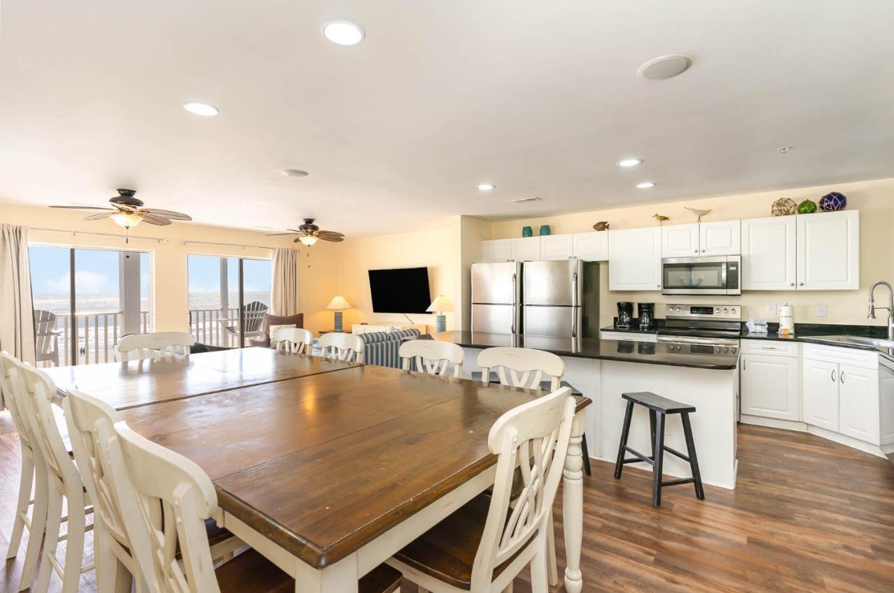 Spacious Penthouse Ocean Front 7 Bedroom Condo - Ambassador Villas Unit 401 Миртл-Бич Экстерьер фото